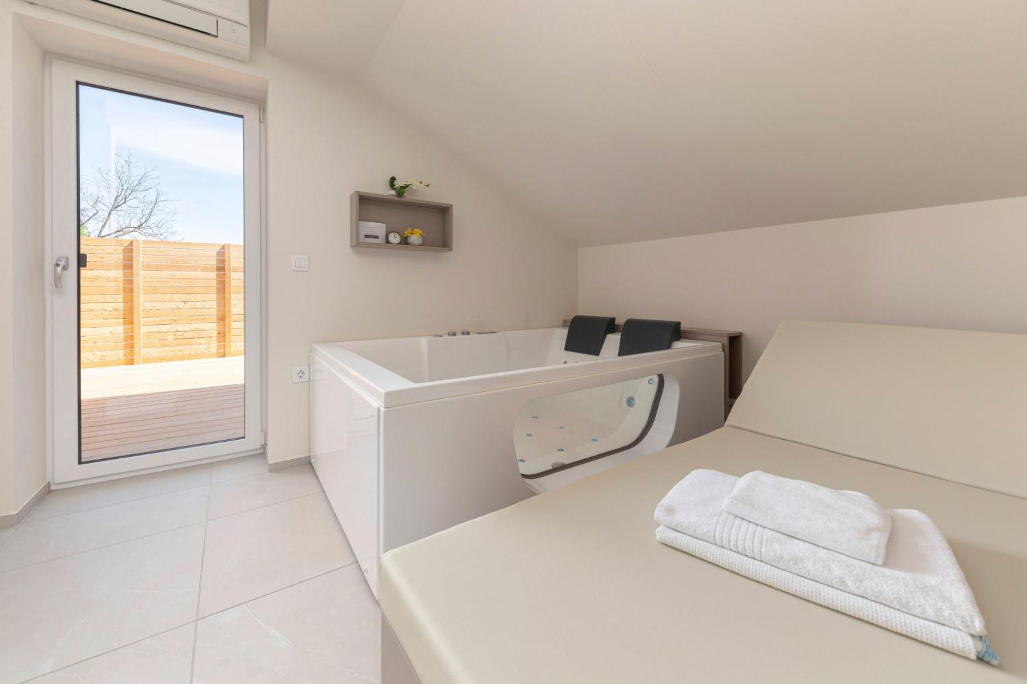Rooms S Center Slovenske Konjice Exterior photo
