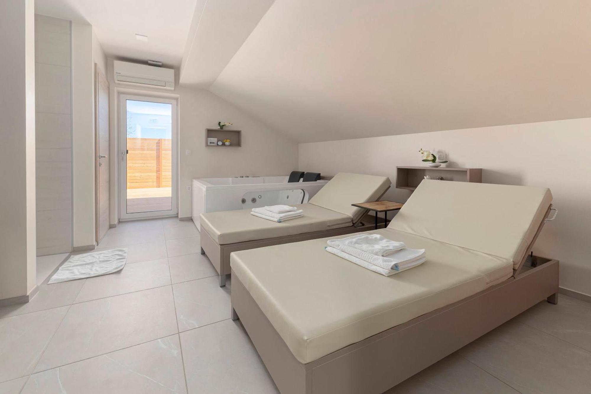 Rooms S Center Slovenske Konjice Exterior photo