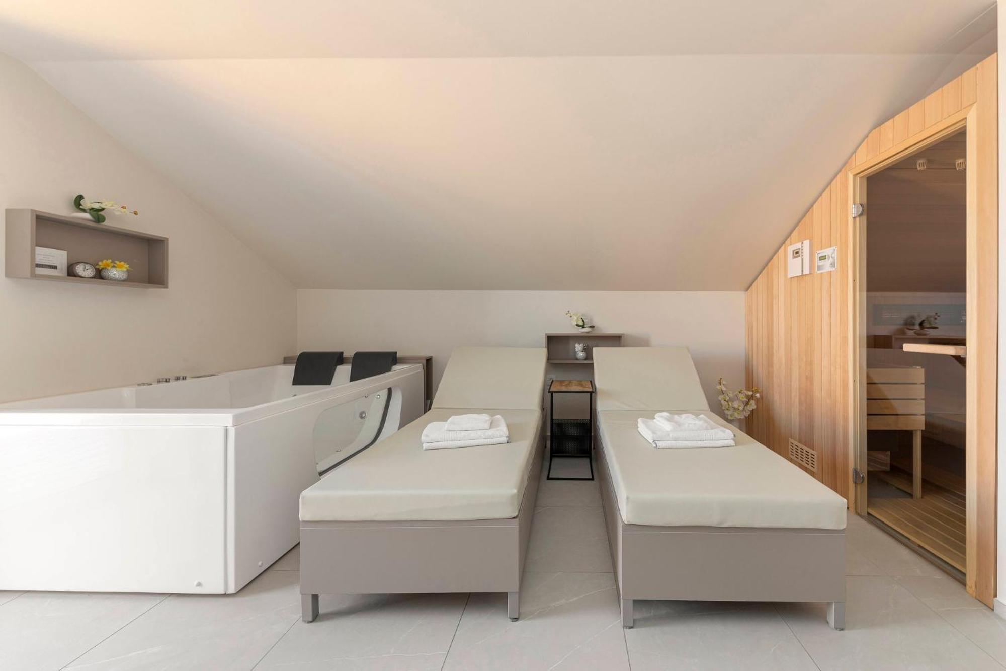 Rooms S Center Slovenske Konjice Exterior photo